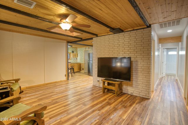 2233 Oakwood Drive, Lakeside, AZ 85929