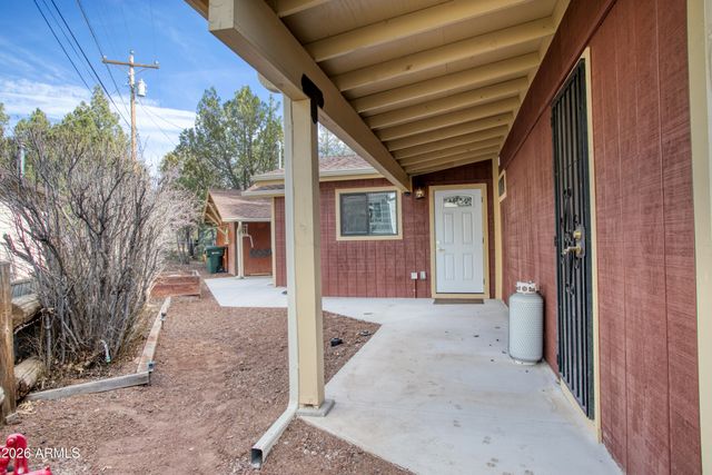 2233 Oakwood Drive, Lakeside, AZ 85929