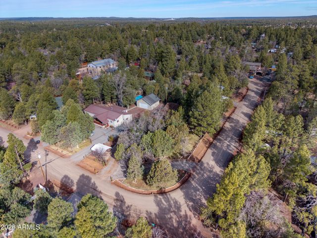 2233 Oakwood Drive, Lakeside, AZ 85929