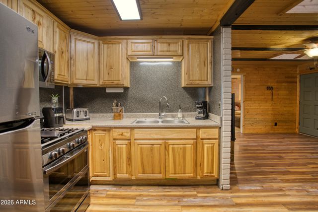 2233 Oakwood Drive, Lakeside, AZ 85929