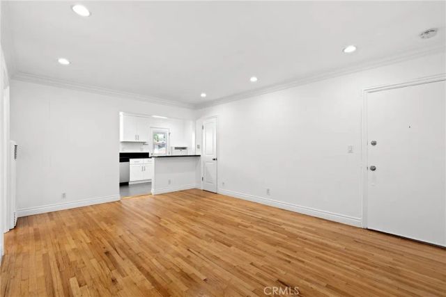 14625 Moorpark Street, Sherman Oaks, CA 91403