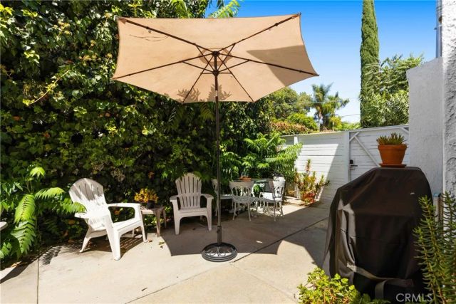 14625 Moorpark Street, Sherman Oaks, CA 91403