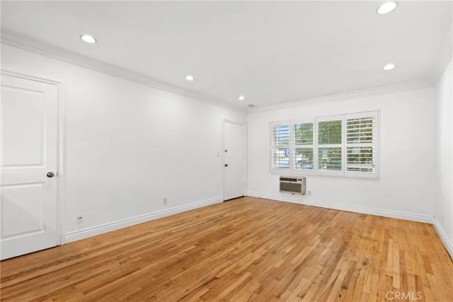14625 Moorpark Street, Sherman Oaks, CA 91403