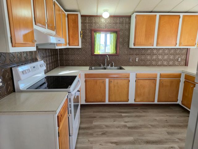 23837 State 200, Hendrickson Twp, MN 56461