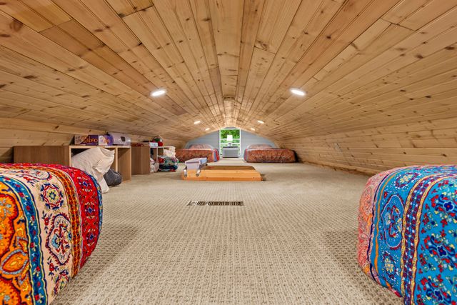 90 Railroad Lock Loop, Beattyville, KY 41311