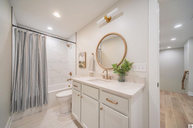 804 Eagle Rest Drive, Grand Rivers, KY 42045