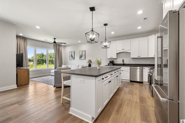 804 Eagle Rest Drive, Grand Rivers, KY 42045