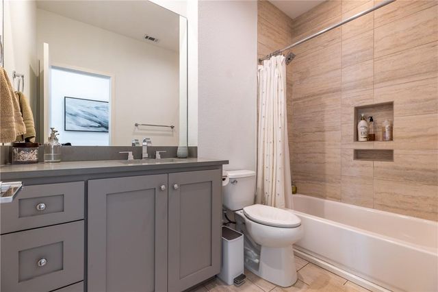 500 W 51st ST A, Austin, TX 78751