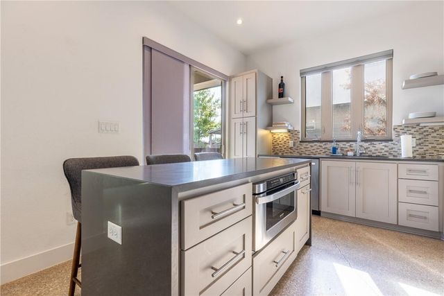 500 W 51st ST A, Austin, TX 78751