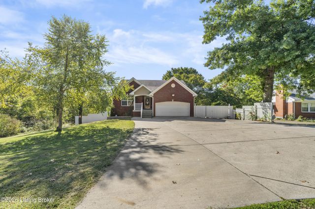 6110 Lazy Run Rd, Louisville, KY 40219
