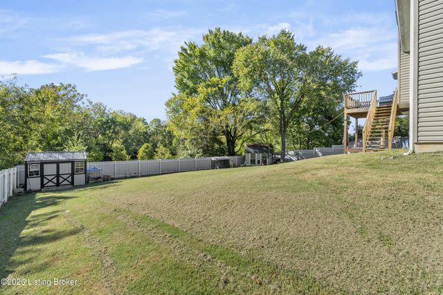6110 Lazy Run Rd, Louisville, KY 40219