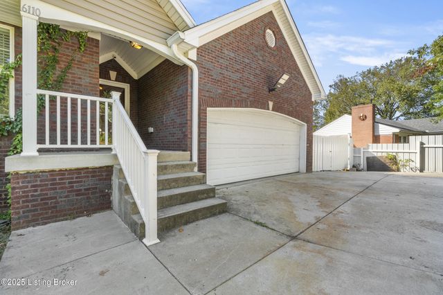 6110 Lazy Run Rd, Louisville, KY 40219