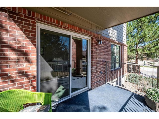 2895 W Riverwalk Cir 101, Littleton, CO 80123