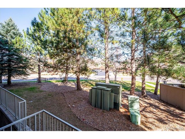 2895 W Riverwalk Cir 101, Littleton, CO 80123