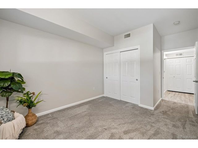 2895 W Riverwalk Cir 101, Littleton, CO 80123