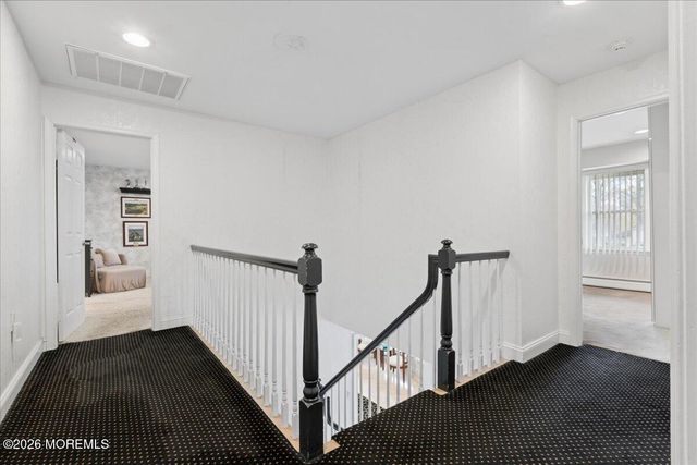 5 Crown Court, Manalapan, NJ 07726