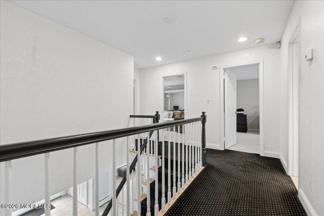 5 Crown Court, Manalapan, NJ 07726