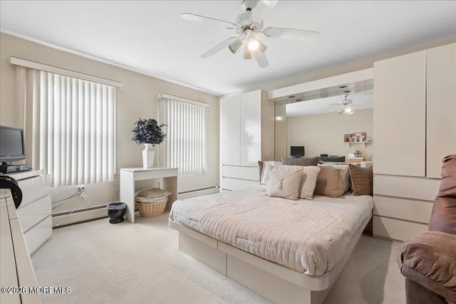 5 Crown Court, Manalapan, NJ 07726