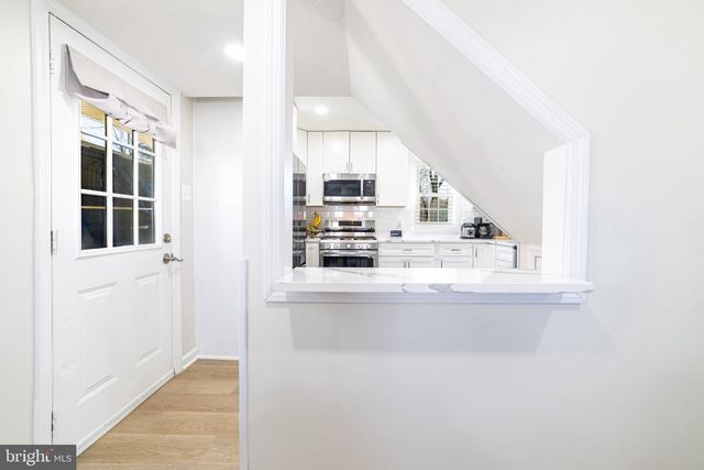 115 TRAVIS ST, Manassas, VA 20111