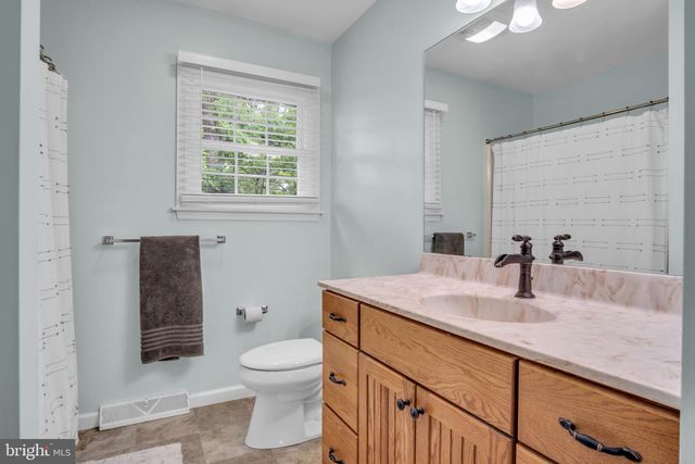 413 HOPI DR, Mechanicsburg, PA 17050