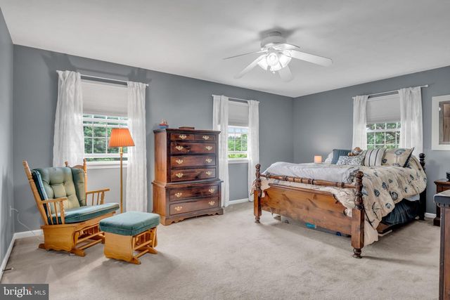 413 HOPI DR, Mechanicsburg, PA 17050