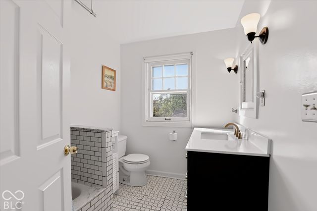 717 E 44th Street, Indianapolis, IN 46205