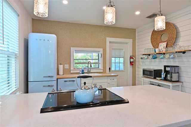 1318 6TH STREET W, Palmetto, FL 34221