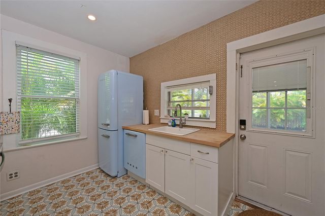 1318 6TH STREET W, Palmetto, FL 34221