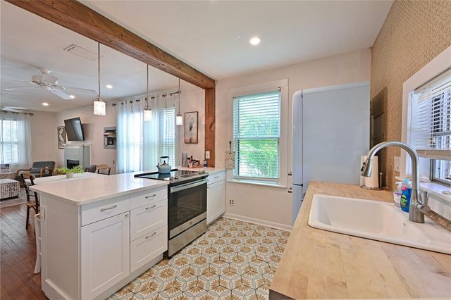1318 6TH STREET W, Palmetto, FL 34221