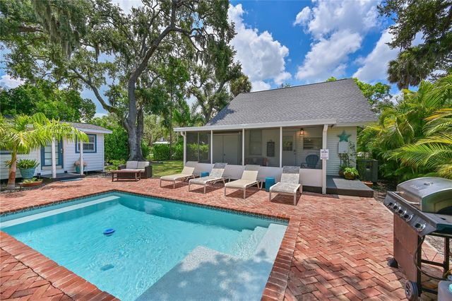 1318 6TH STREET W, Palmetto, FL 34221