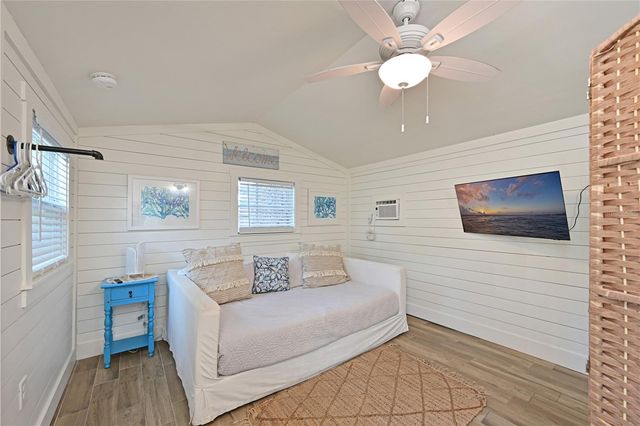 1318 6TH STREET W, Palmetto, FL 34221