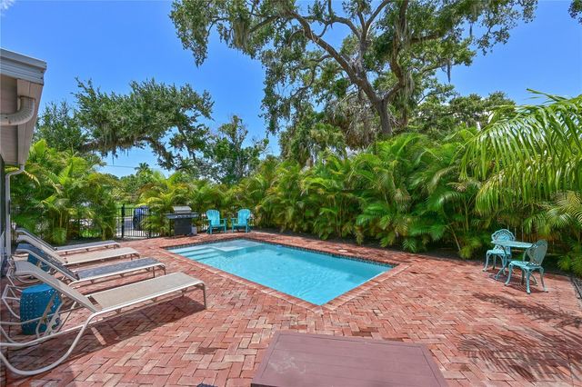 1318 6TH STREET W, Palmetto, FL 34221