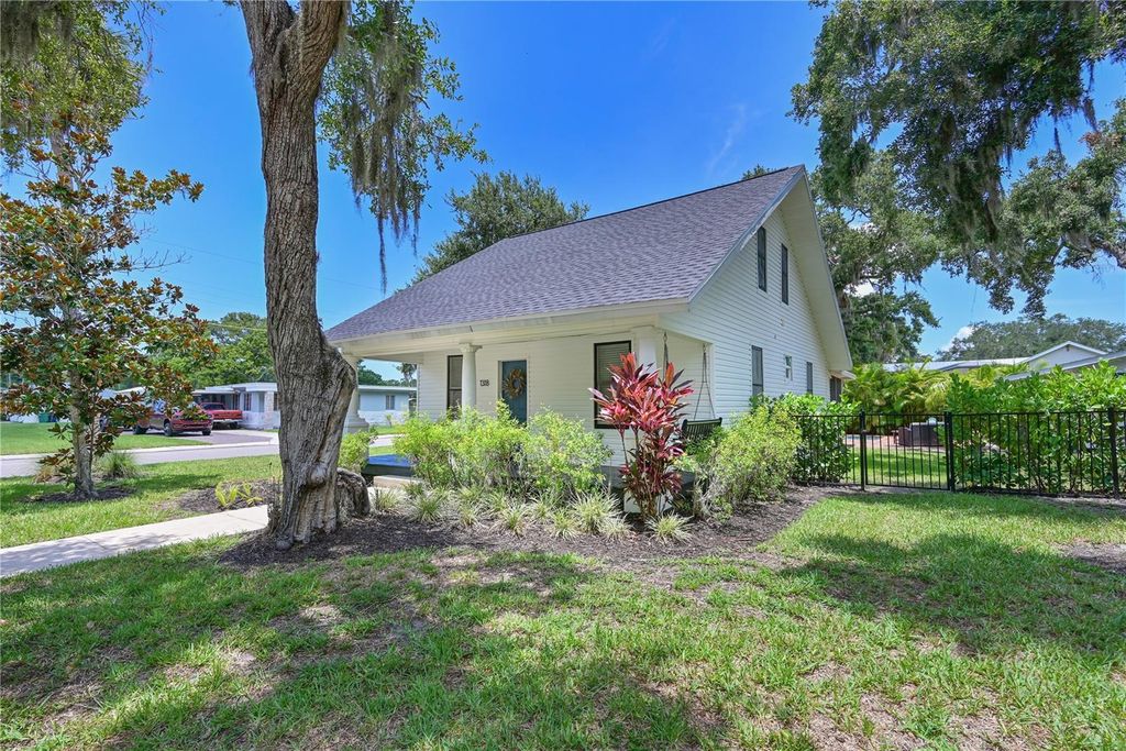 1318 6TH STREET W, Palmetto, FL 34221
