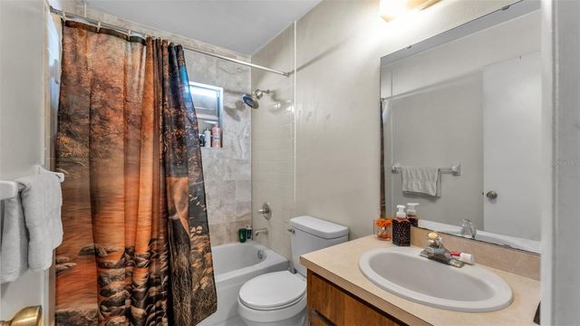 950 CHARMIL AVENUE S, Lake Alfred, FL 33850