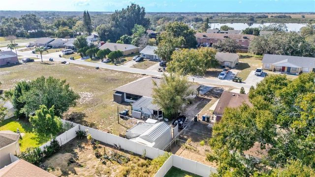 950 CHARMIL AVENUE S, Lake Alfred, FL 33850