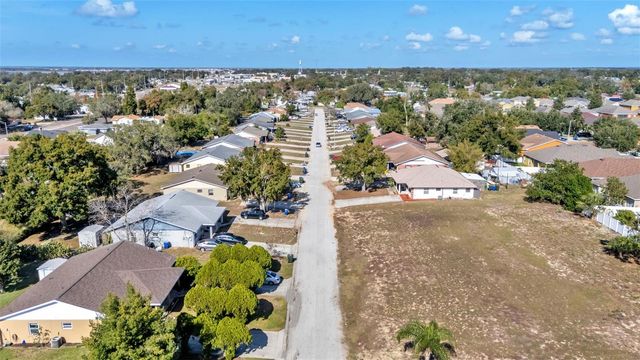 950 CHARMIL AVENUE S, Lake Alfred, FL 33850