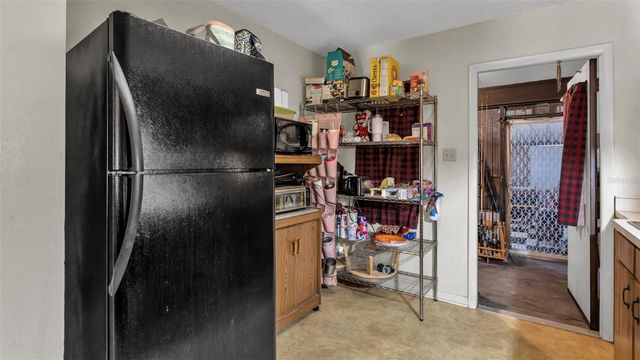 950 CHARMIL AVENUE S, Lake Alfred, FL 33850