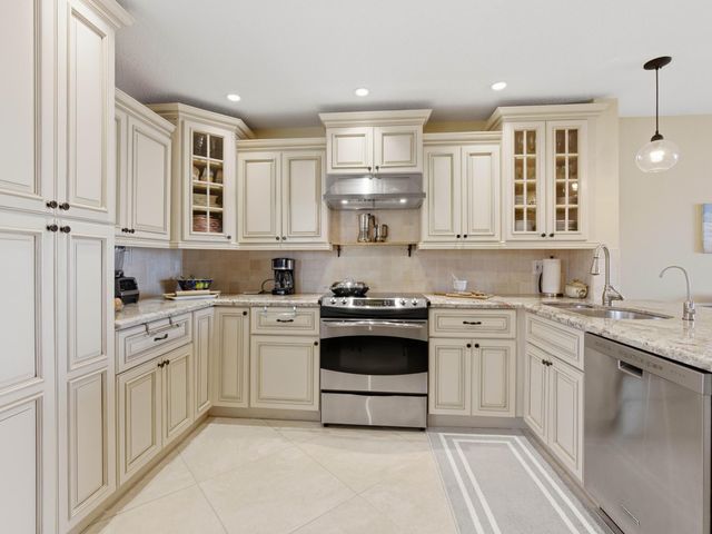 813 Ocean Dunes Circle, Jupiter, FL 33477