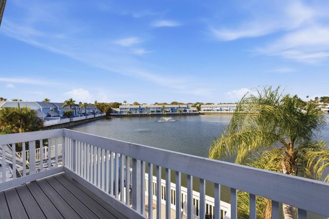 813 Ocean Dunes Circle, Jupiter, FL 33477