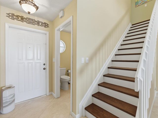 813 Ocean Dunes Circle, Jupiter, FL 33477