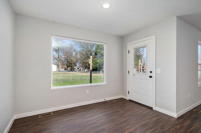 307 W Granada Street, Republic, MO 65738