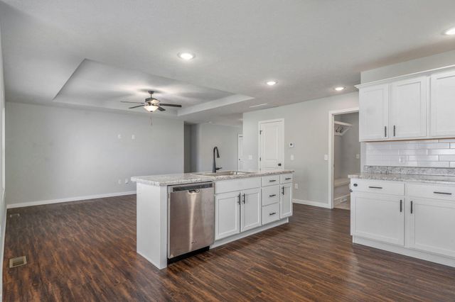 307 W Granada Street, Republic, MO 65738