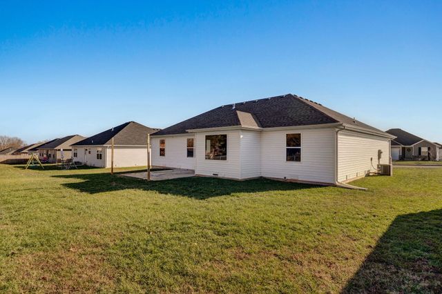 307 W Granada Street, Republic, MO 65738