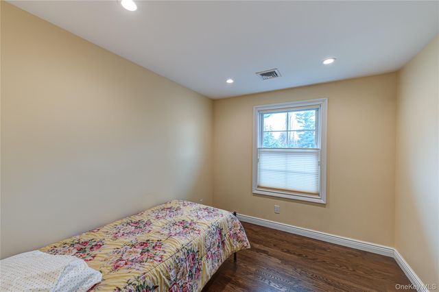 904 4th Street, East Northport, NY 11731