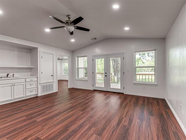 1019 E Etowah Road, Noble, OK 73068