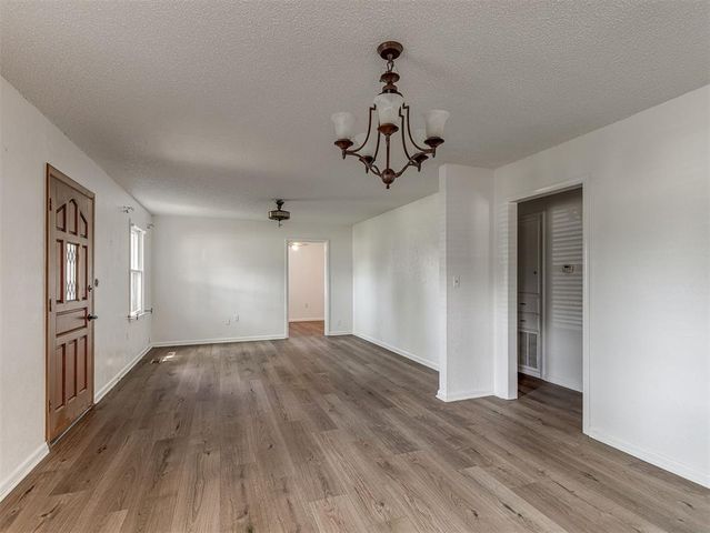 1019 E Etowah Road, Noble, OK 73068