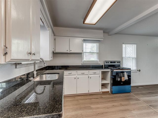 1019 E Etowah Road, Noble, OK 73068