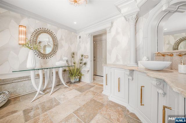 22 Fawn Drive, Montville Township, NJ 07045