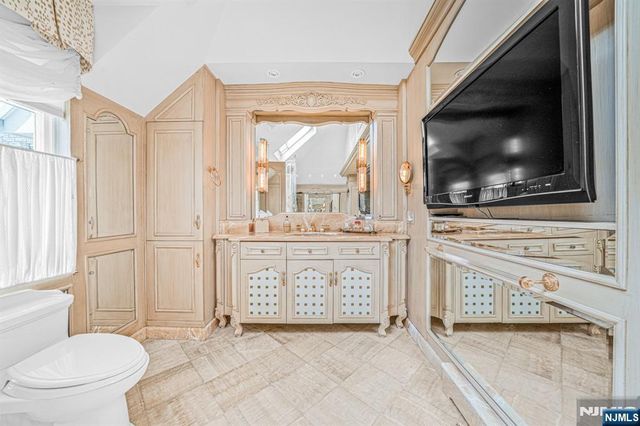 22 Fawn Drive, Montville Township, NJ 07045