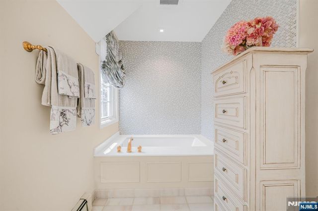 22 Fawn Drive, Montville Township, NJ 07045